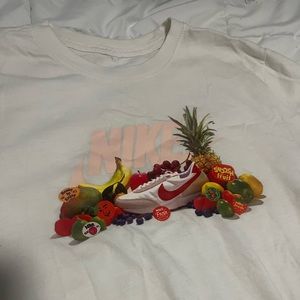 nike graphic tee
